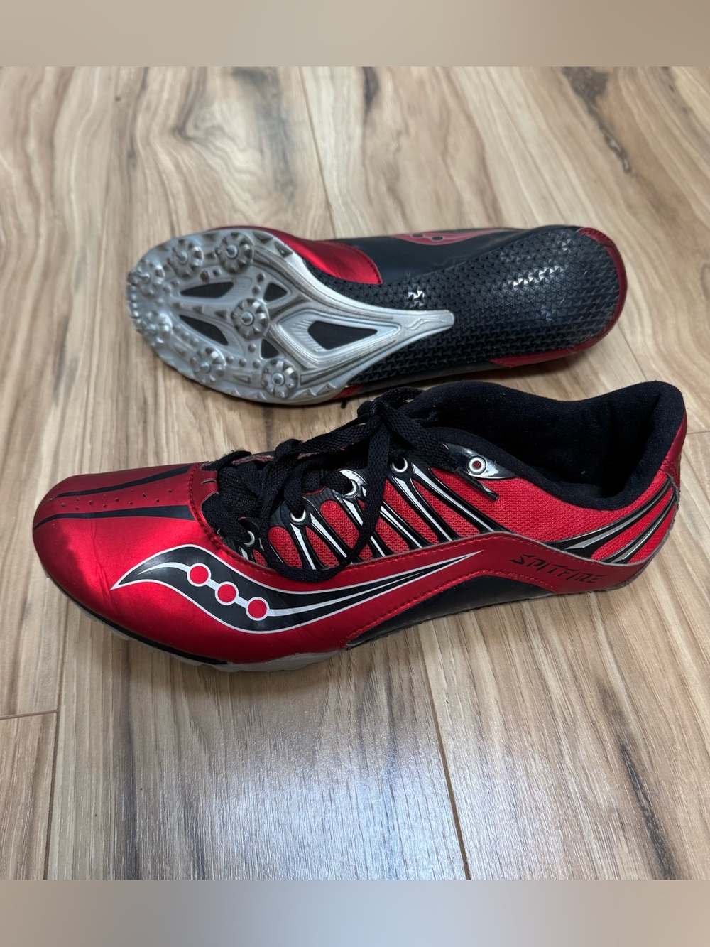 Saucony Spitfire Men's Track & Field Cleats Red & Black Sprint Racing Size 10